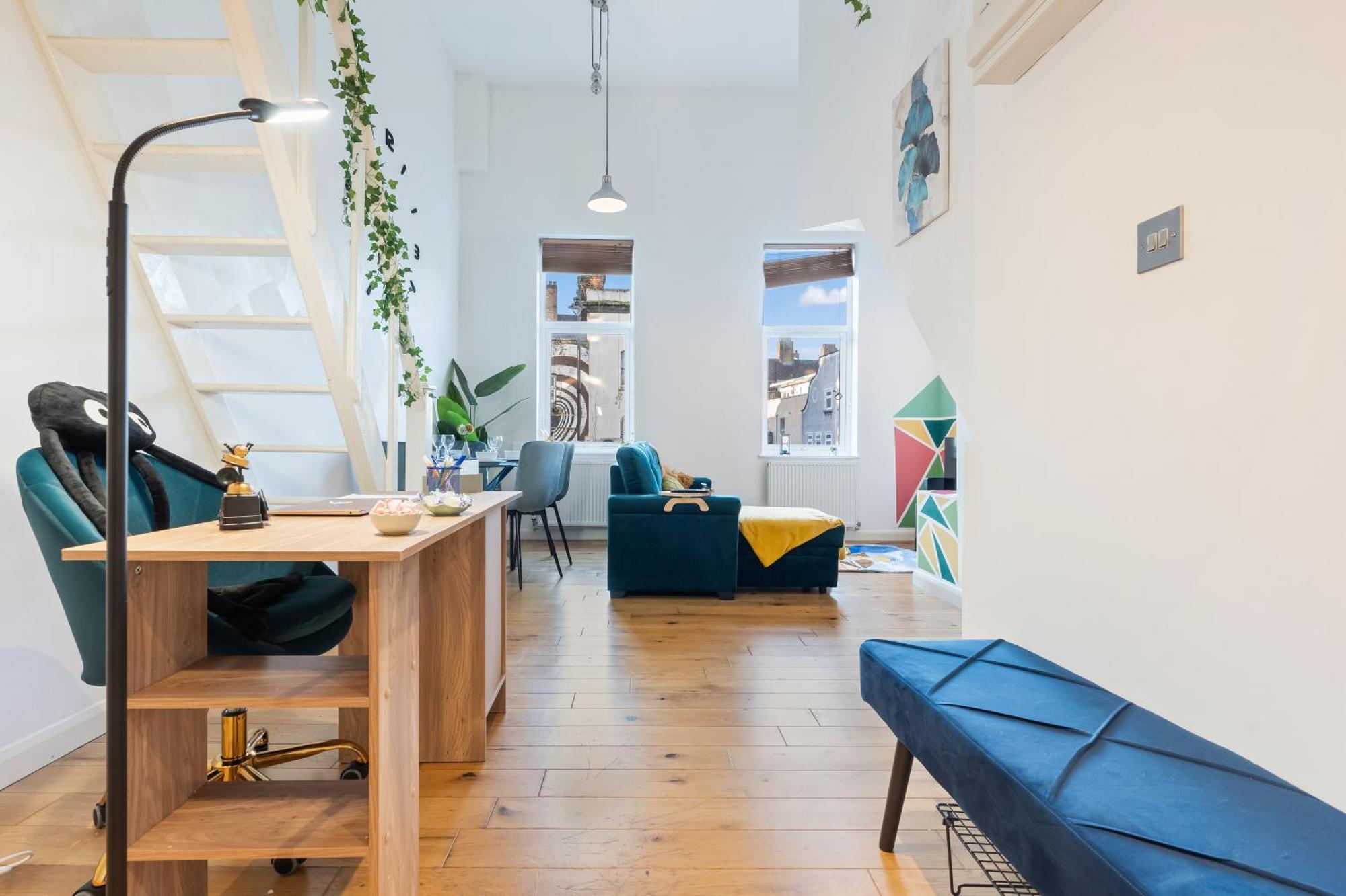 Cosy 1 Bed W Loft Sleeps 6 Close To Stations