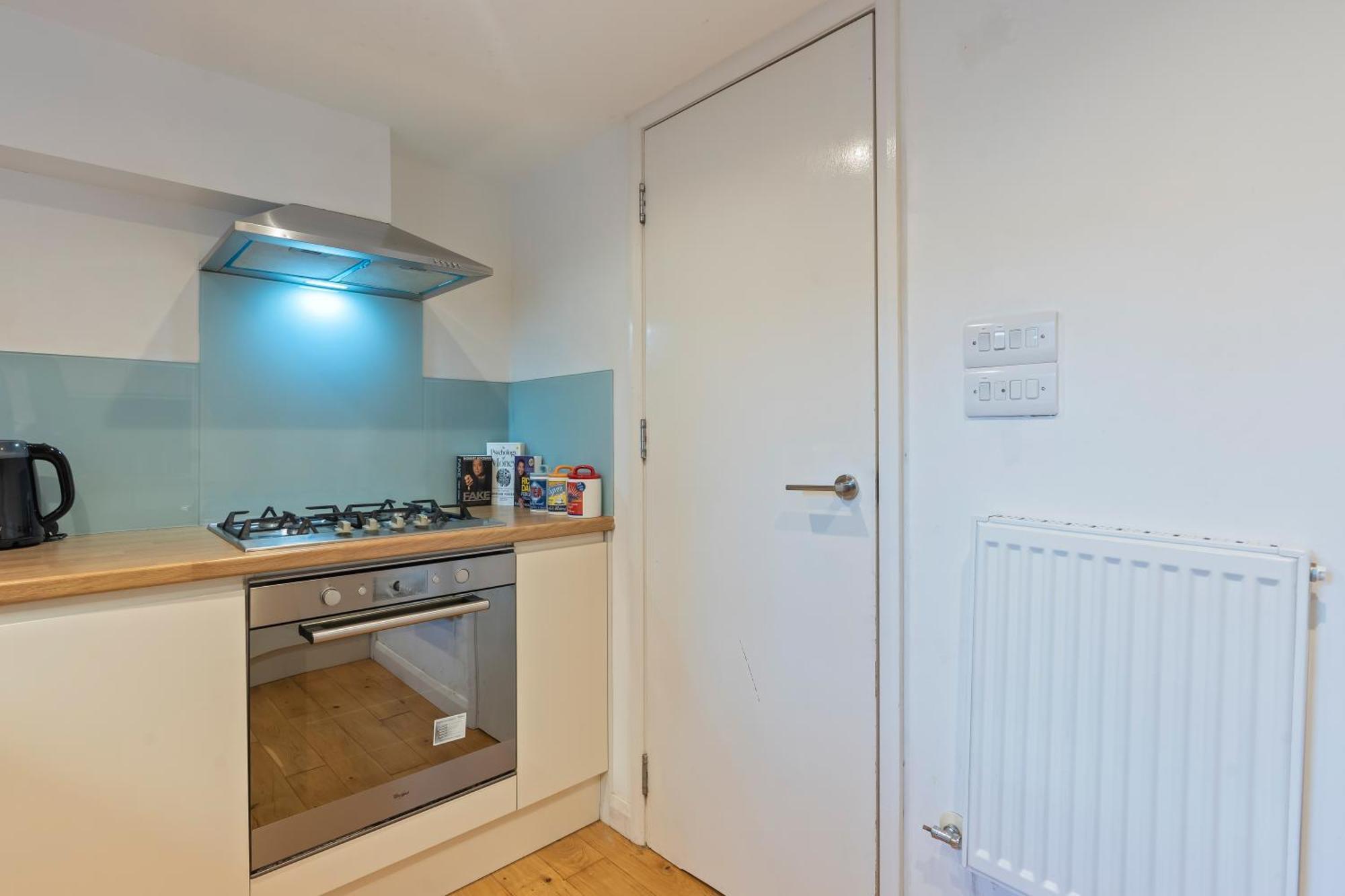Cosy 1 Bed W Loft Sleeps 6 Close To Stations Apartamento *